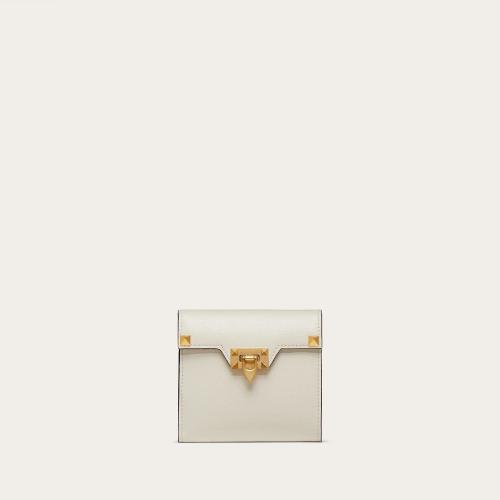  VALENTINO華倫天奴 22年秋冬 女士 錢包 PORTEFEUILLE ROCKSTUD ALCOVE COMPACT EN VEAU GRAIN 預定商品1-3周發貨