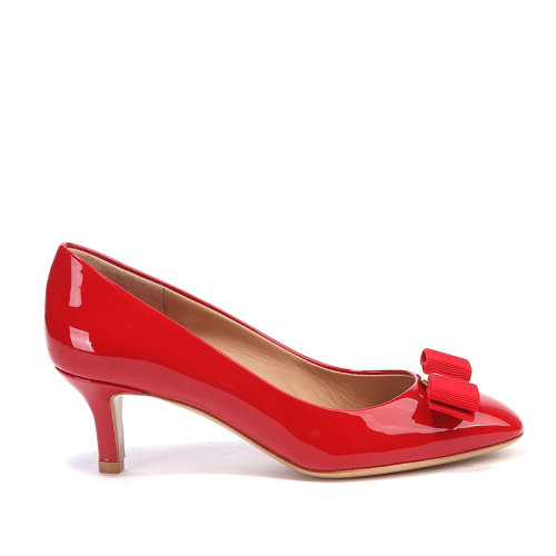 SalvatoreFerragamo/菲拉格慕 女士漆皮高跟鞋 0685226