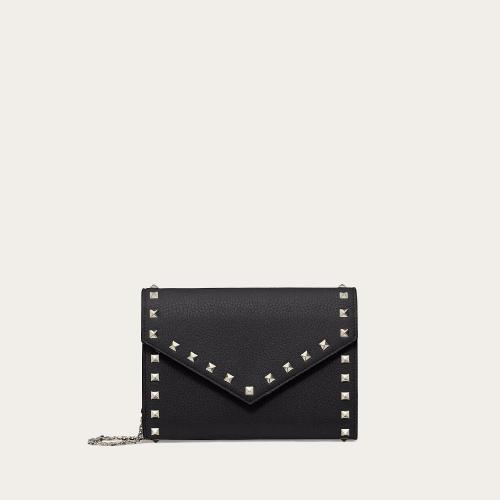  VALENTINO華倫天奴 22年春夏 女士 單肩包 Portefeuille a bandouliere chaine Rockstud en 預定商品1-3周發(fā)貨