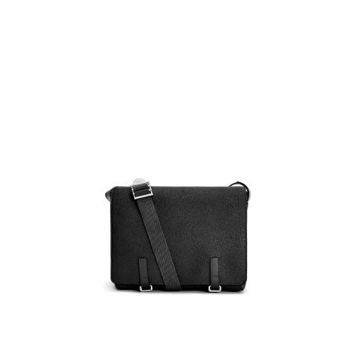  LOEWE羅意威    男士 單肩包 柔軟粒面牛皮革*用郵差包 B553A14X03-1100 預定商品1-3周發貨
