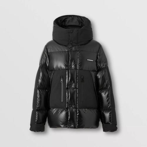  BURBERRY 22年秋冬 男士 徽標(biāo)印花尼龍寬松連帽羽絨服 80606621