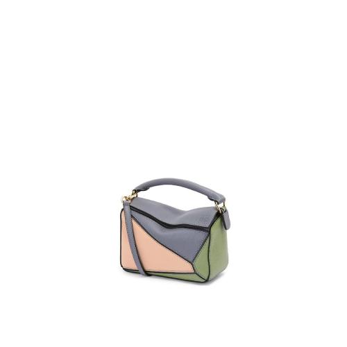  LOEWE羅意威 22年秋冬 女士 單肩包 Mini Puzzle bag in classic calfskin A510U95X34-2828