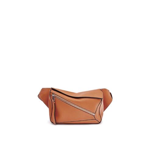  LOEWE羅意威 22年秋冬 男士 腰包 Small Puzzle Bumbag in classic calfskin B510P35X09-2530 預定商品1-3周發(fā)貨