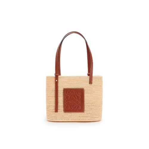  LOEWE羅意威 22年秋冬 女士 手提包 小號酒椰纖維和牛皮革方形 Basket 手袋 A223099X02-9943 預定商品1-3周發(fā)貨