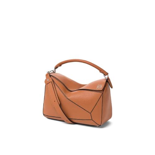  LOEWE羅意威 22年秋冬 男士 單肩包 Large Puzzle bag in classic calfskin B510S19X13-2530