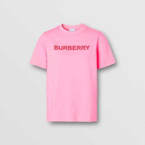  BURBERRY 22年秋冬 女士 徽標印花棉質 T 恤衫 80573701