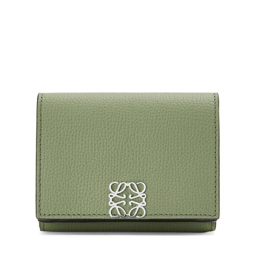 LOEWE/羅意威  女士迷迭香色卵石紋小牛皮銀色徽標(biāo)點(diǎn)綴三折短款錢包0010641082