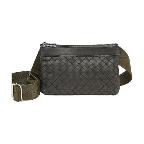  BV葆蝶家 男士 單肩包 SAC MESSENGER 651938V0E523203 預(yù)定商品1-3周發(fā)貨