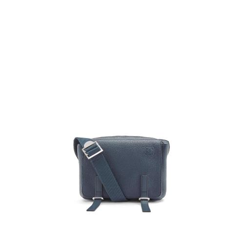  LOEWE羅意威 22年秋冬 男士 單肩包 XS Military messenger bag in soft grained calfskin 317 預定商品1-3周發貨