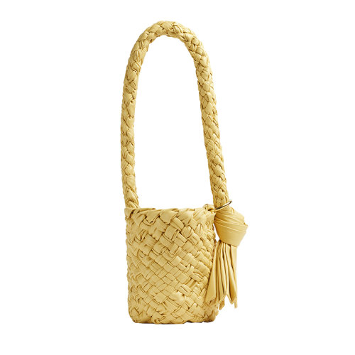 Bottega Veneta/葆蝶家 22新款 女士黃油色小牛皮Intreccio圖案褶皺皮革金屬環(huán)打結滑動肩帶黃銅飾面單肩手提包715021V2BJ09326