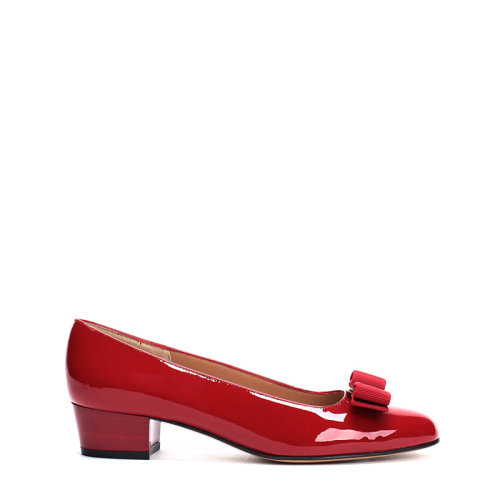 Salvatore Ferragamo/菲拉格慕 女士VARA系列紅色牛皮低跟鞋 0591947