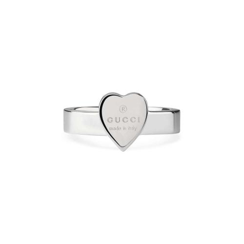  GUCCI古馳 22年秋冬 女士 環，配以Gucci標識鐫刻心形吊墜 223867 J8400 8106