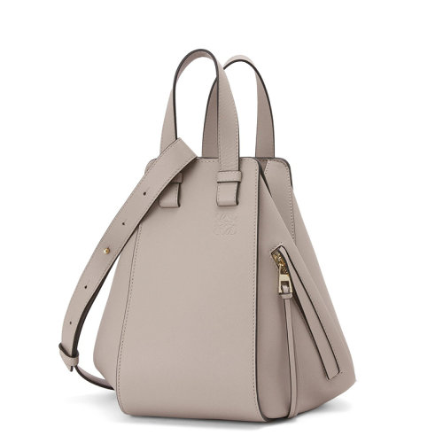 LOEWE/羅意威  經典款Hammock系列 女士沙色小牛皮小號單肩手提包0010473437
