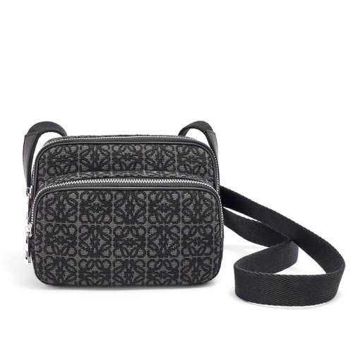 LOEWE/羅意威 22春夏新款ANAGRAM系列 黑色提花小牛皮迷你斜挎相機包0010651115