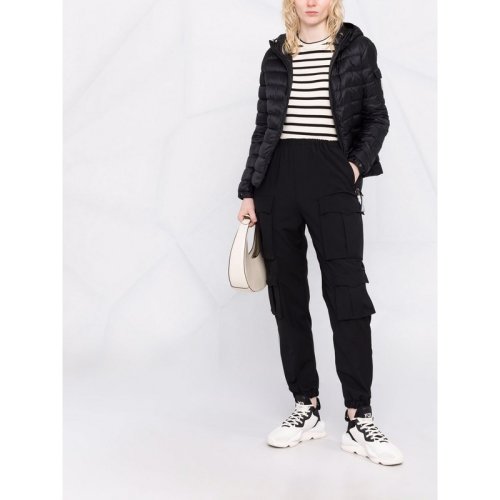 Moncler/蒙克萊 女士藍(lán)色小牛皮羽絨服 1A00061-5396Q-778 PLFSX