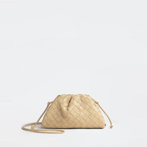  BV葆蝶家 22年秋冬 女士 手拿包 mini pouch 585852VCPP19776 預定商品1-3周發貨