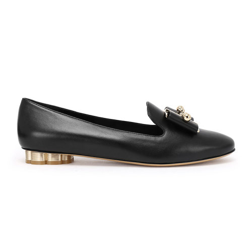Salvatore Ferragamo/菲拉格慕 黑色 女士鉚釘裝飾花朵造型跟平底鞋 705679-01P490-SARNO PEARL