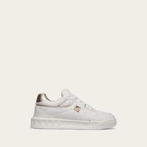  VALENTINO華倫天奴 22年秋冬 女士 休閑運動鞋 SNEAKERS ONE STUD EN NAPPA 2W2S0CS4RUSL71