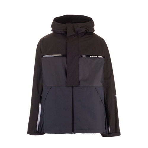 Moncler/蒙克萊  男裝   百搭 男士黑色尼龍時尚連帽夾克 1B70010539JJ999