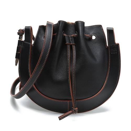 LOEWE/羅意威女士牛皮小號Horseshoe單肩斜挎包 A826303X02