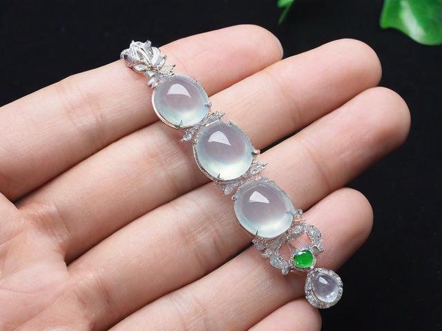為什么水晶沒有翡翠那樣冰涼？