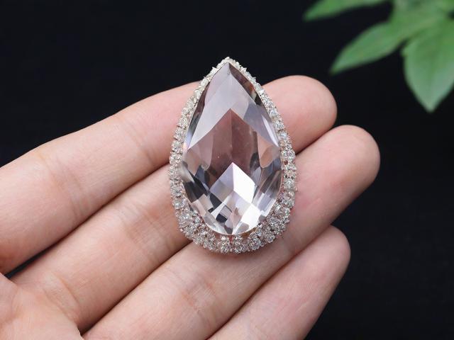 水晶原石更便宜嗎？為什么水晶原石價格相對較低？