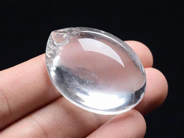 水晶元寶是水晶嗎？為什么？