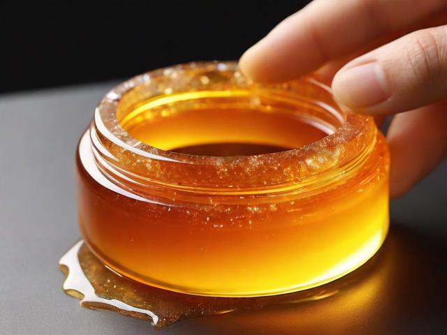 水晶為什么要涂蠟？詳細(xì)解讀水晶涂蠟的原因與方法