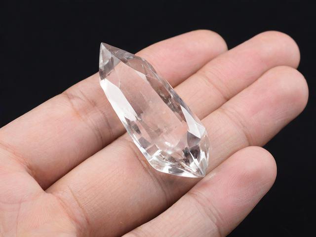 為什么熱水晶太小？探究熱水晶晶體小的原因及解決方法