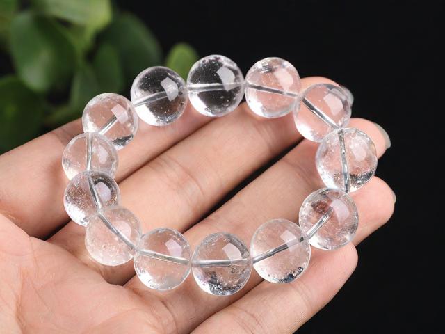 水晶佛珠為什么會出現氣泡？