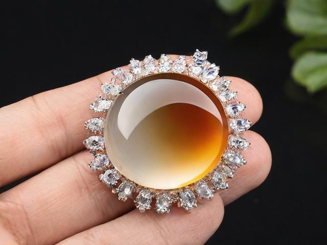 為什么玉髓會自己出水晶
