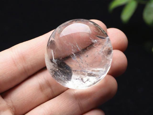 為什么白幽靈水晶價格較高？探秘白幽靈水晶的珍貴之處