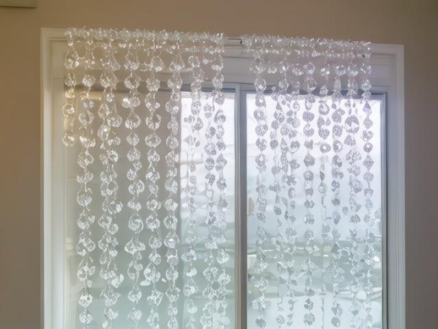 門上為什么要掛水晶簾子？水晶簾子的作用和裝飾效果