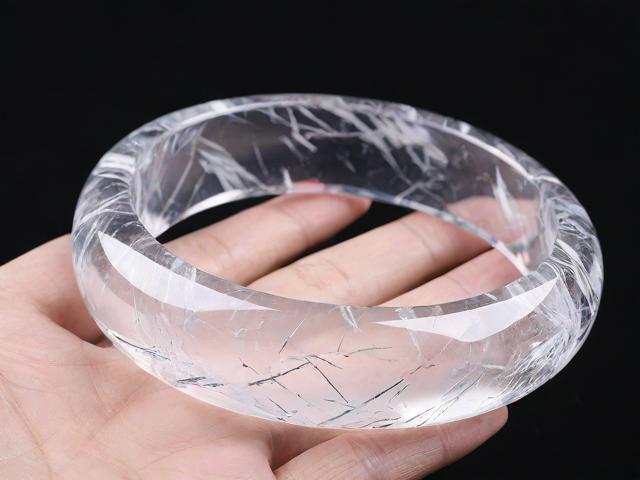 為什么水晶鐲子會出現裂痕？