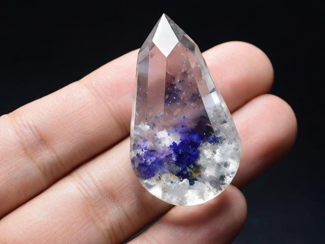 水晶里面為什么有云母成分