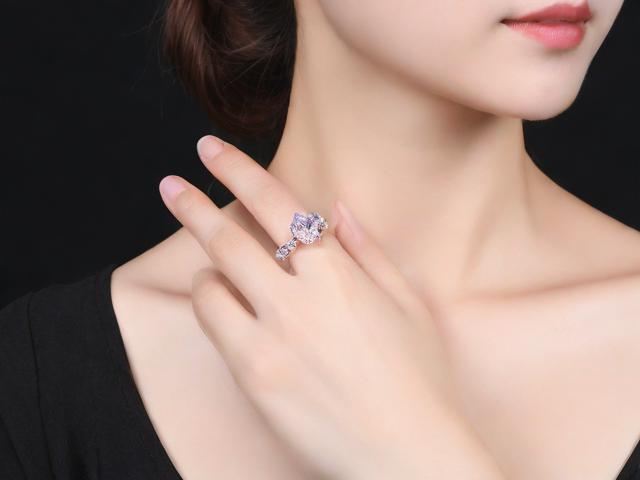 為什么女孩子喜歡水晶？探究女性對(duì)水晶的迷戀之源